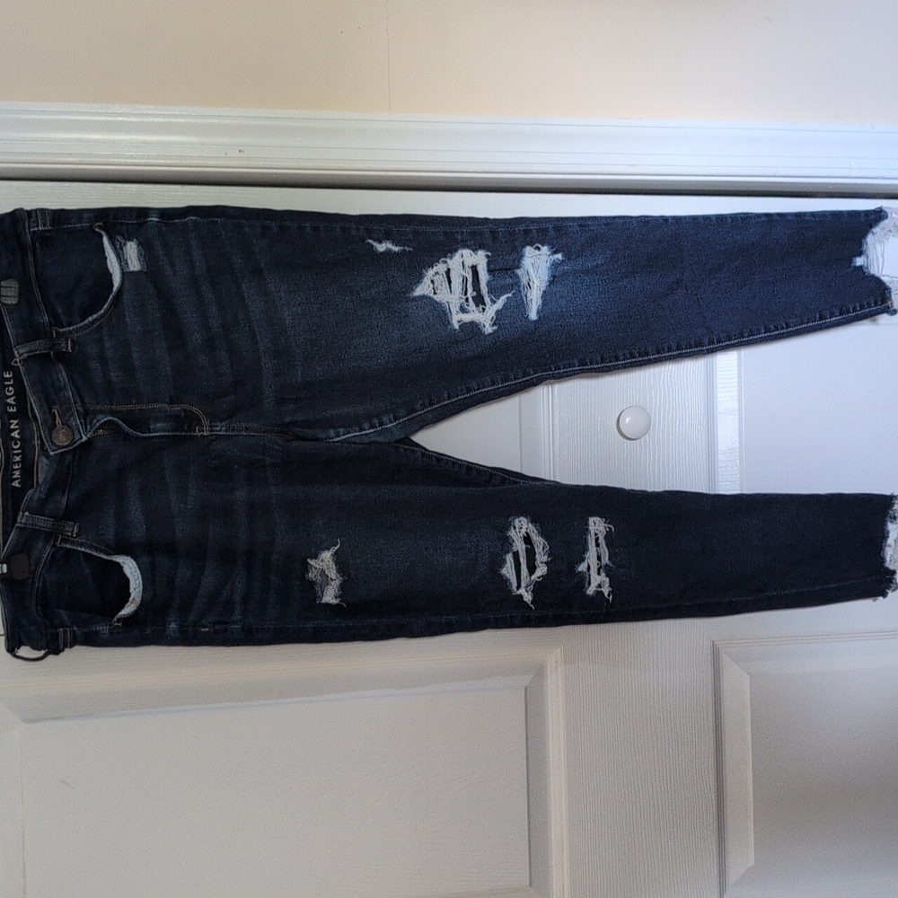 American Eagle Distressed Jegging
